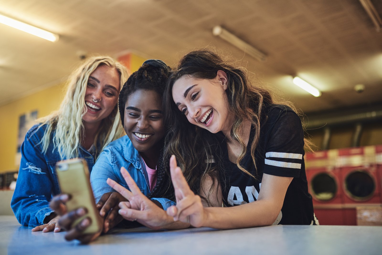 Gen Z using their phone to receive marketing messages 